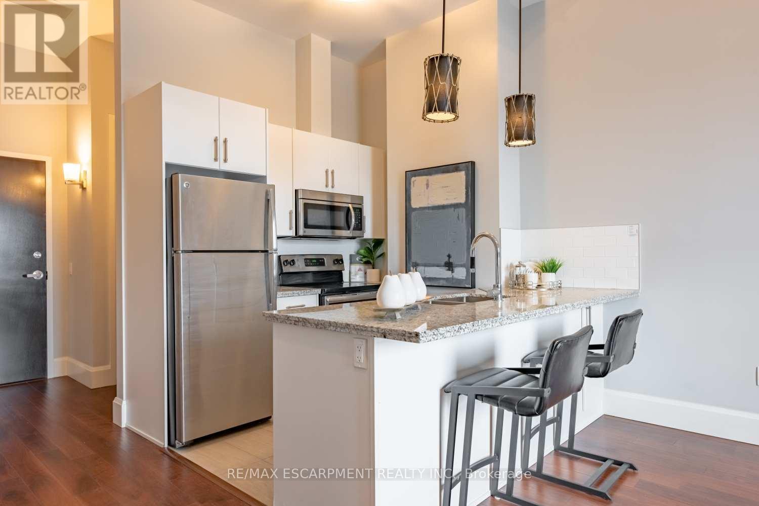 Lph01 - 112 King Street E Property Photo 7