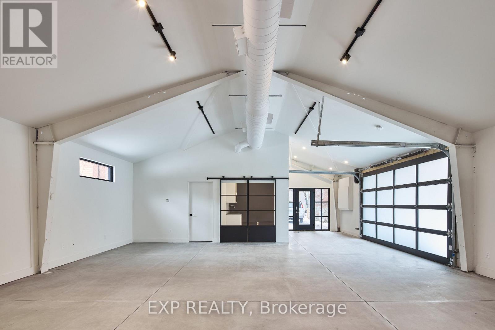 329 Catherine Street Property Photo 1