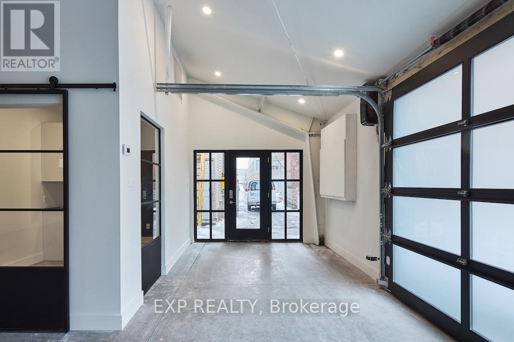 329 Catherine Street Property Photo 10