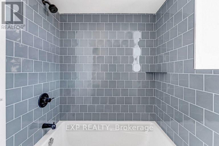 101 - 658 Somerset Street W Property Photo 10