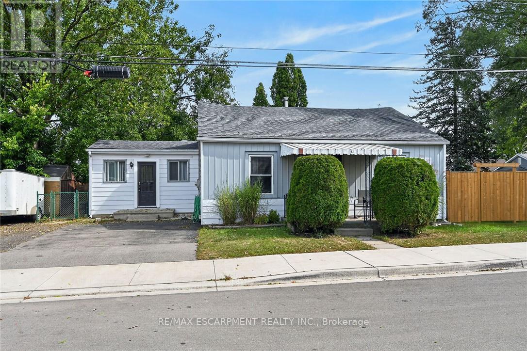 82 Division Street Property Photo 1