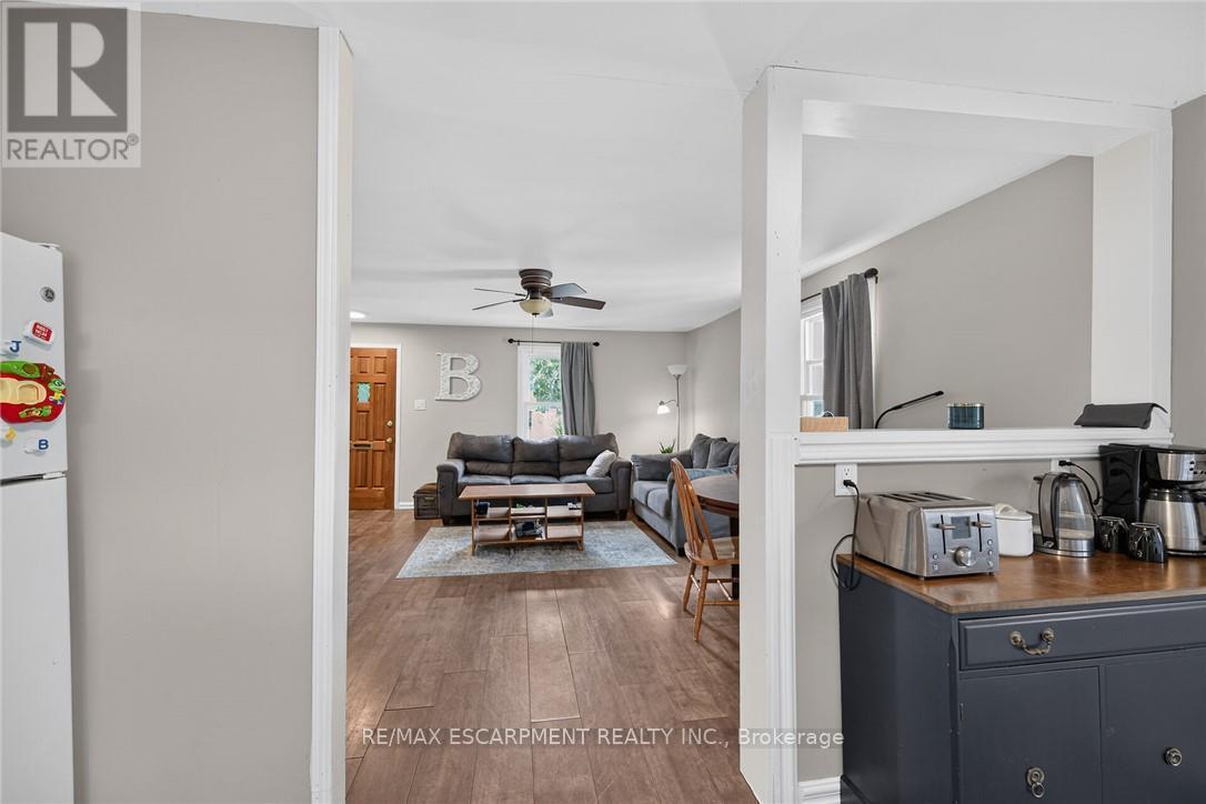 82 Division Street Property Photo 12