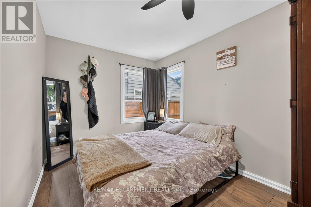 82 Division Street Property Photo 15