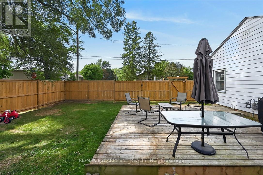 82 Division Street Property Photo 25