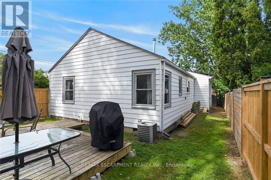 82 Division Street Property Photo 26