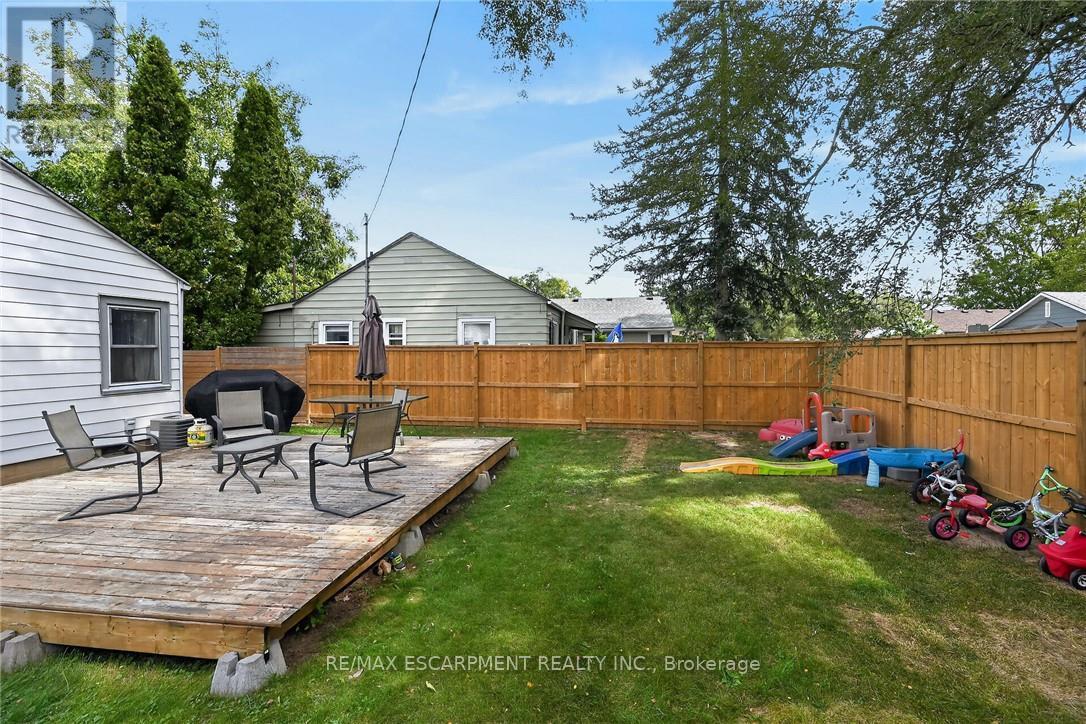 82 Division Street Property Photo 27