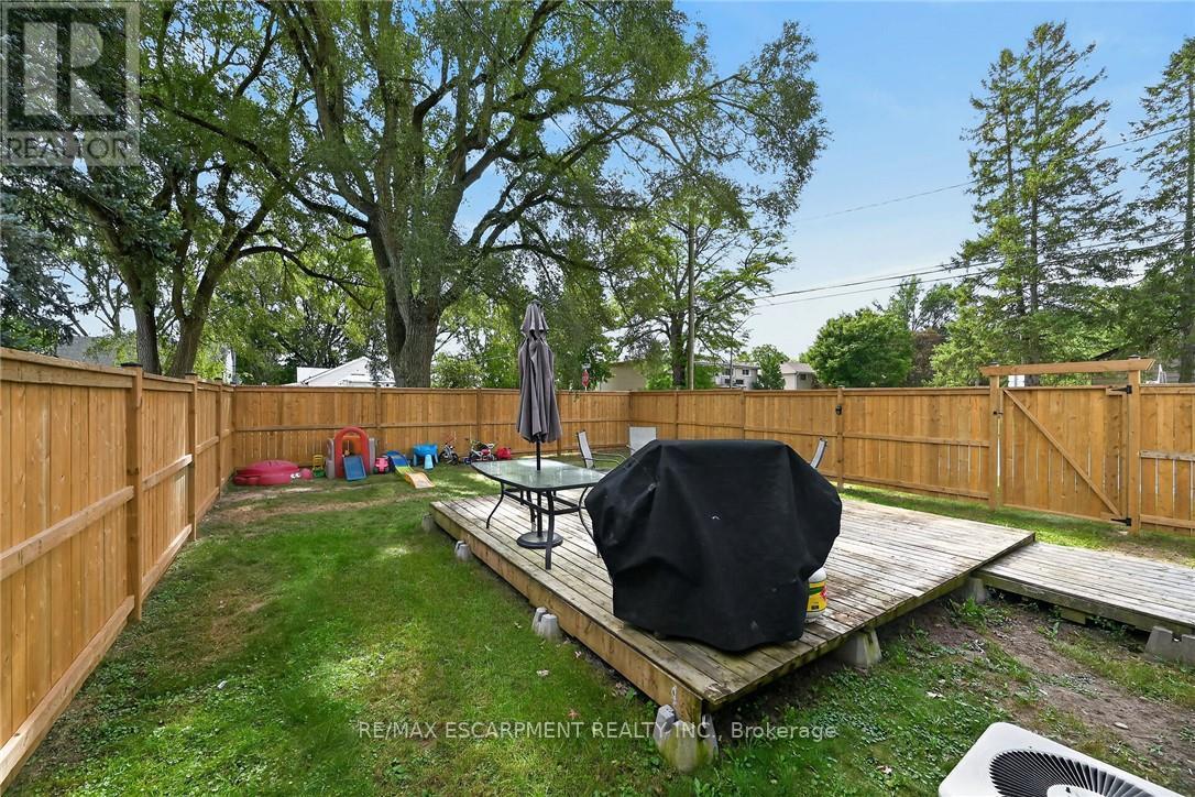 82 Division Street Property Photo 29