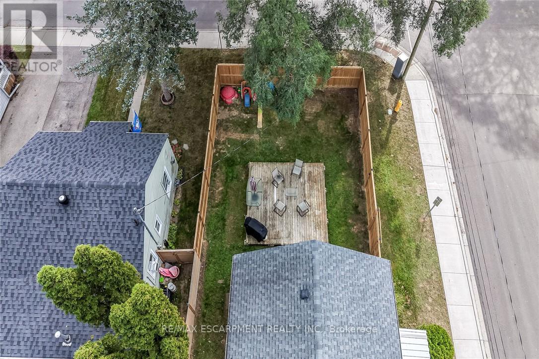 82 Division Street Property Photo 39