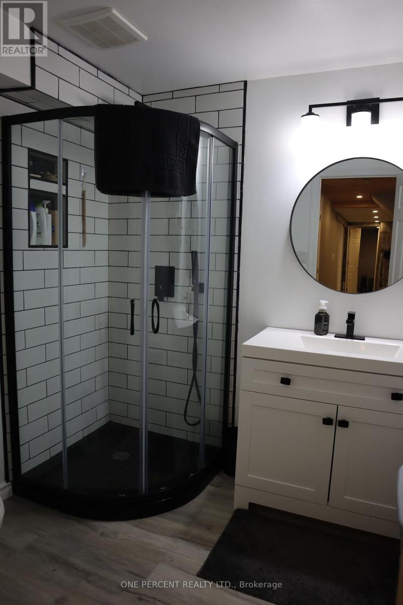 349 Winterberry Boulevard Property Photo 36