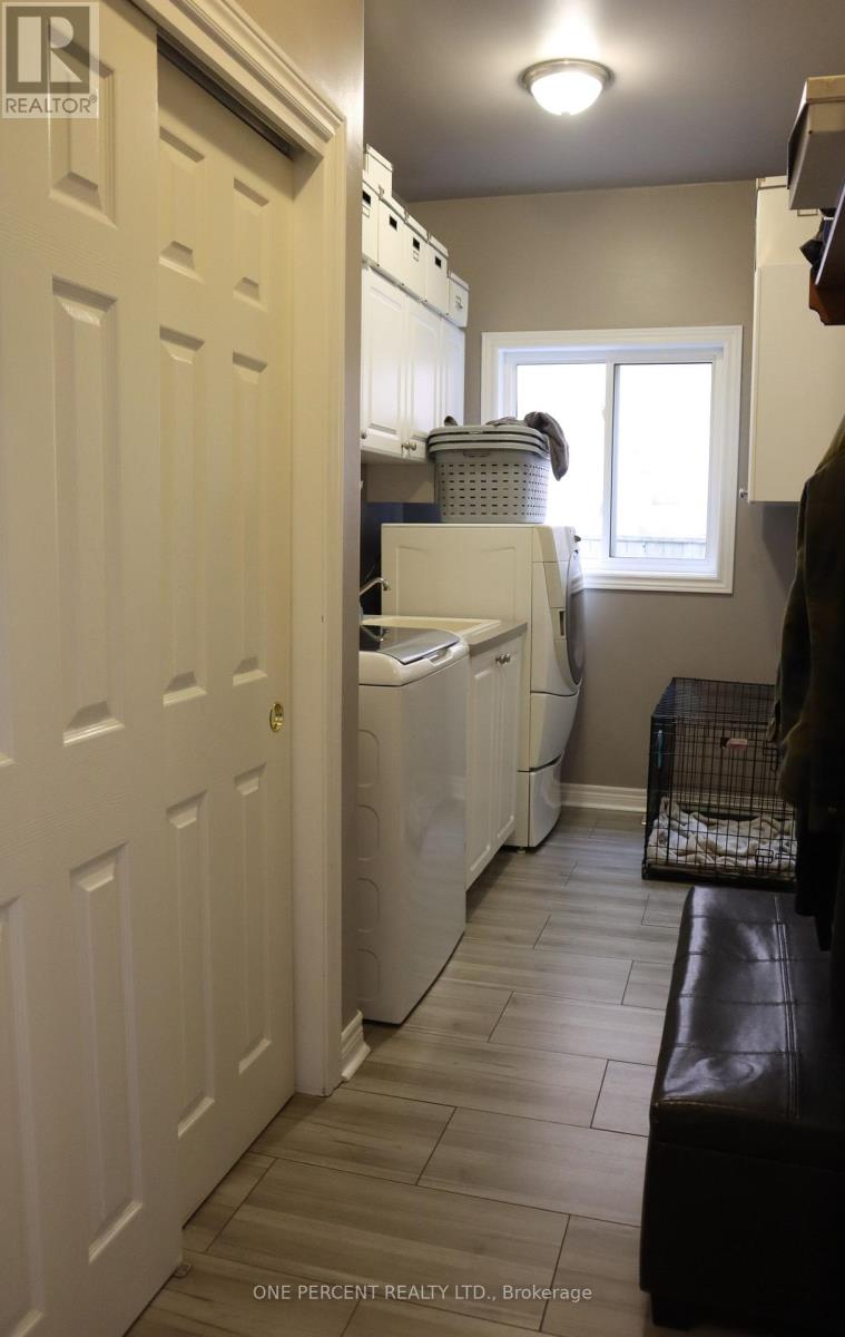 349 Winterberry Boulevard Property Photo 41