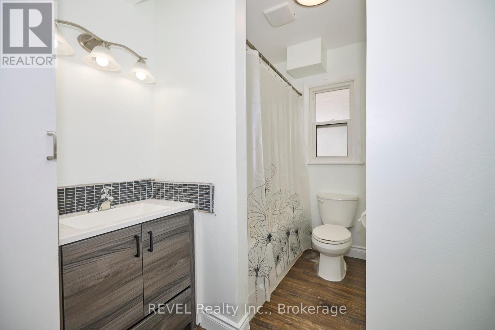 43 Cosby Avenue Property Photo 5