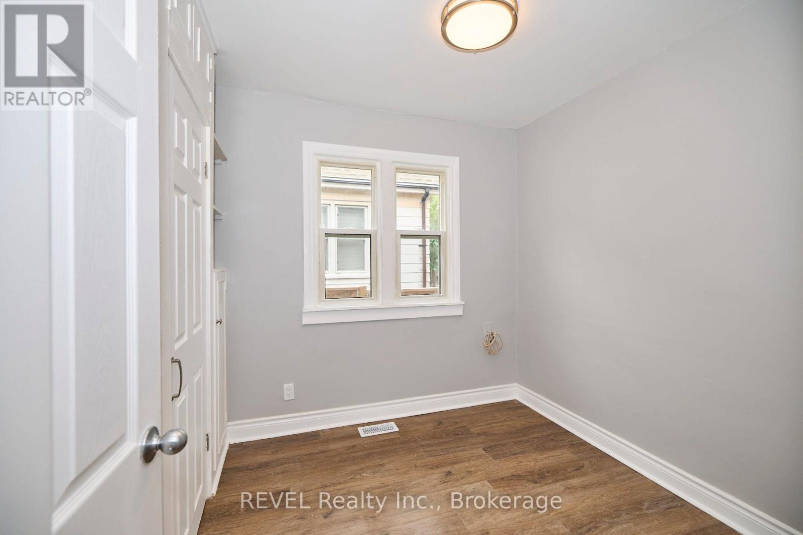 43 Cosby Avenue Property Photo 8