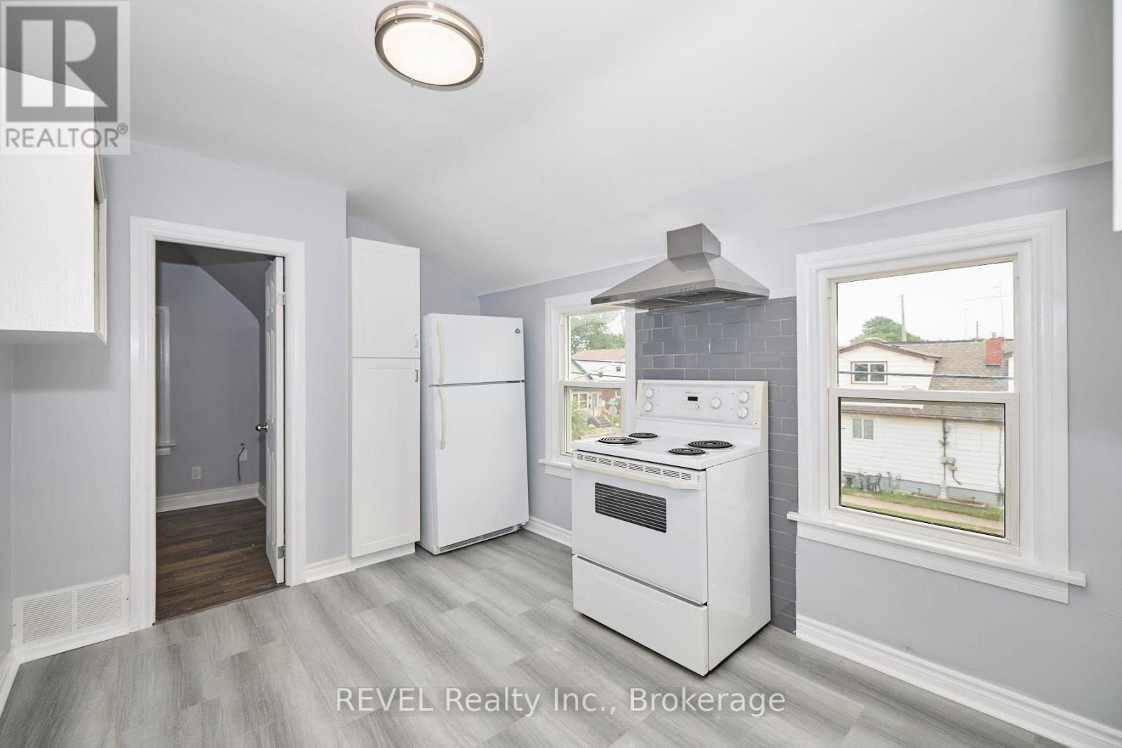 43 Cosby Avenue Property Photo 11