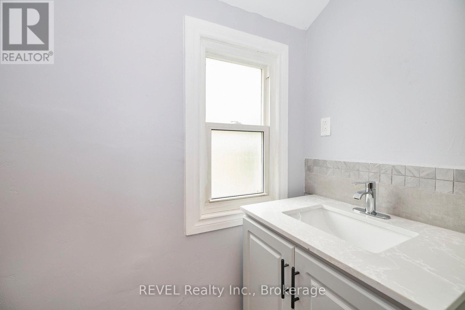 43 Cosby Avenue Property Photo 15