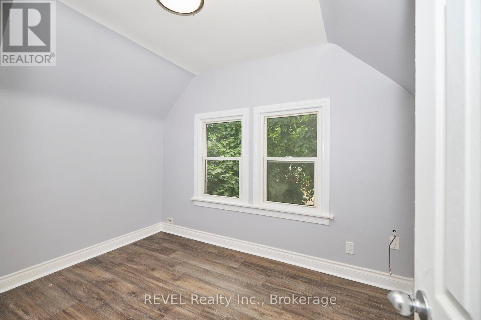 43 Cosby Avenue Property Photo 16