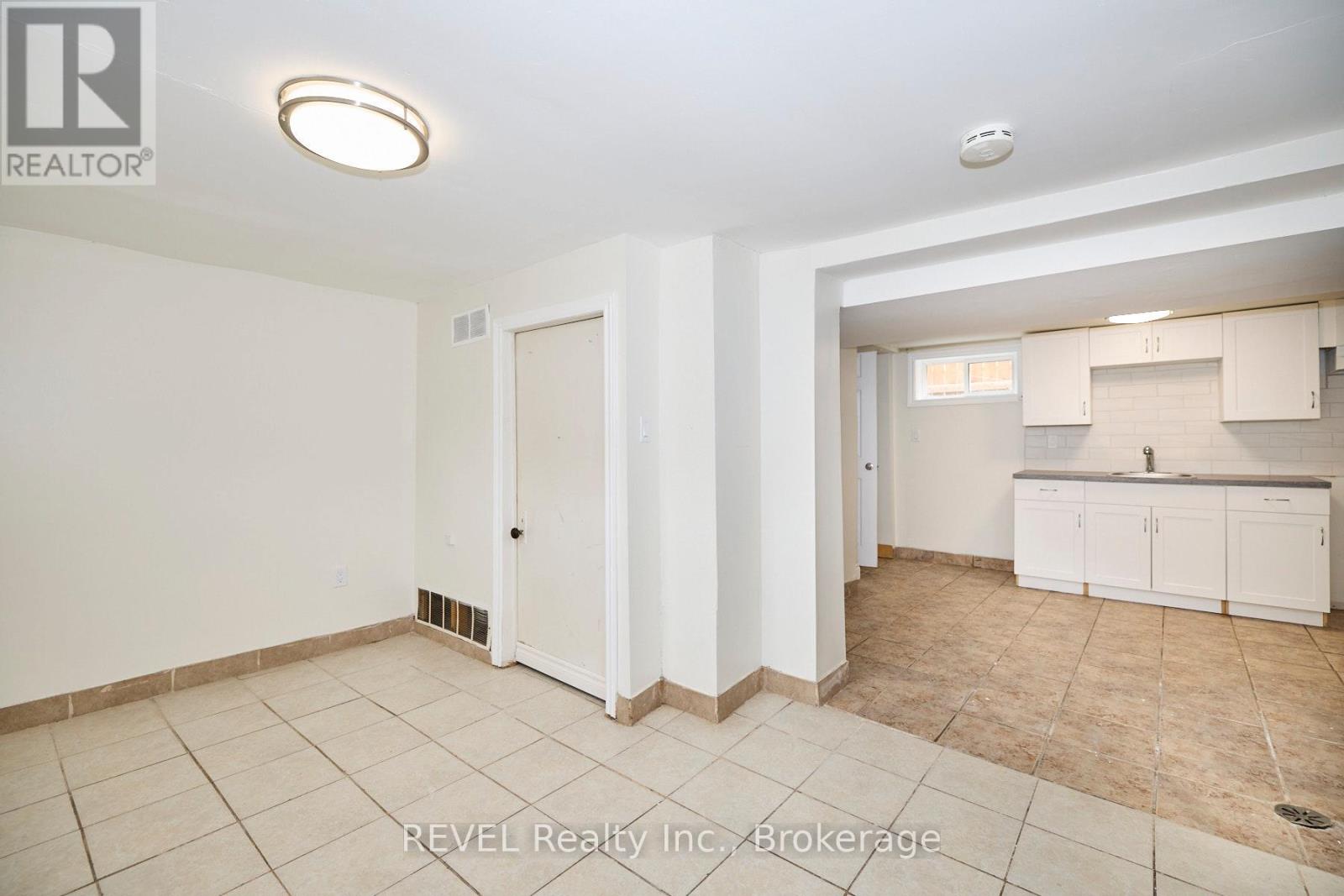 43 Cosby Avenue Property Photo 23