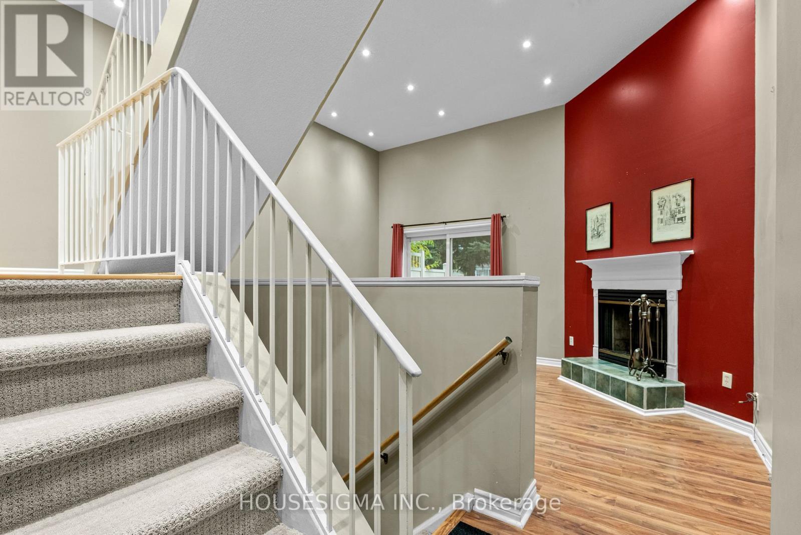 42 - 589 Beechwood Drive Property Photo 4