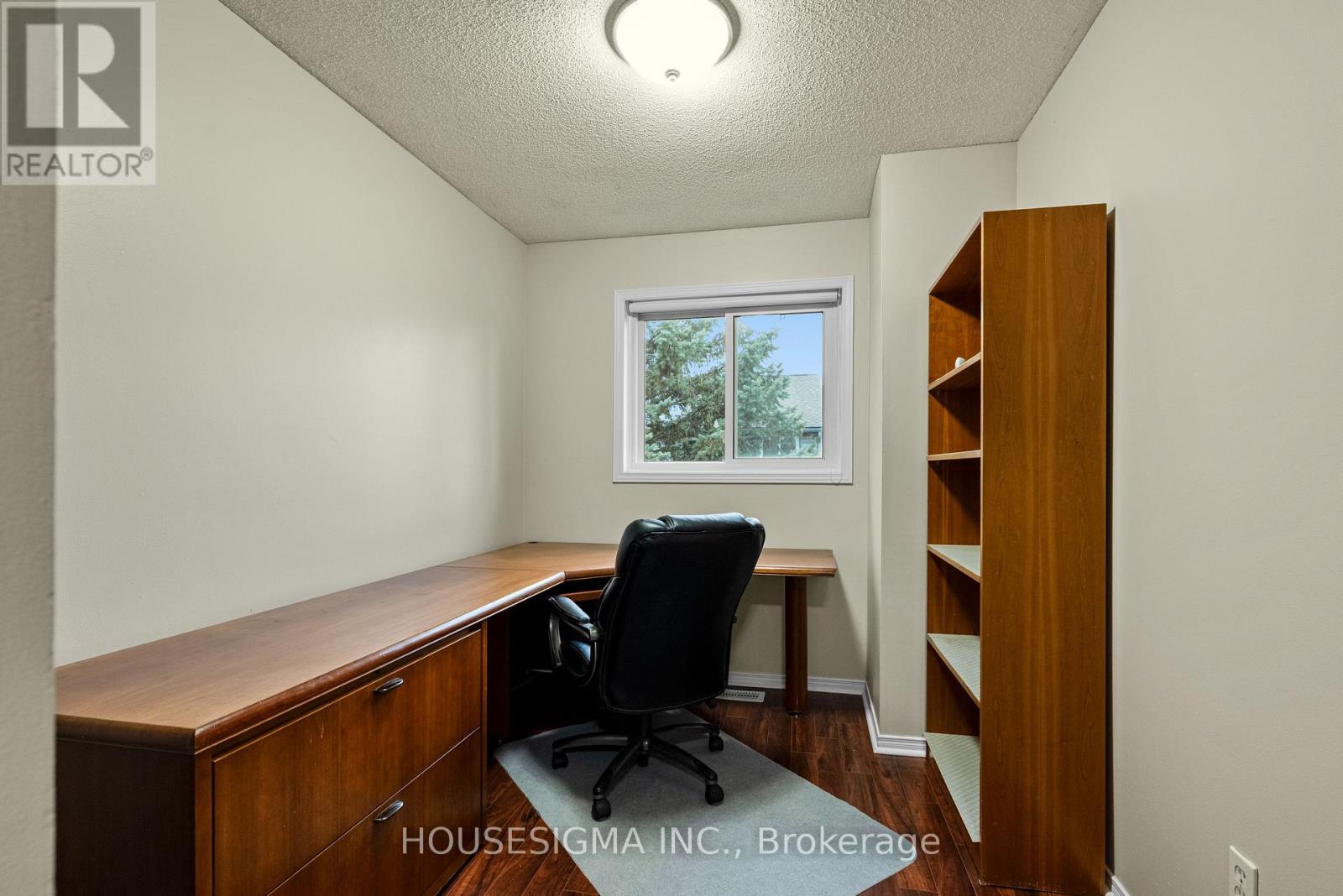 42 - 589 Beechwood Drive Property Photo 17