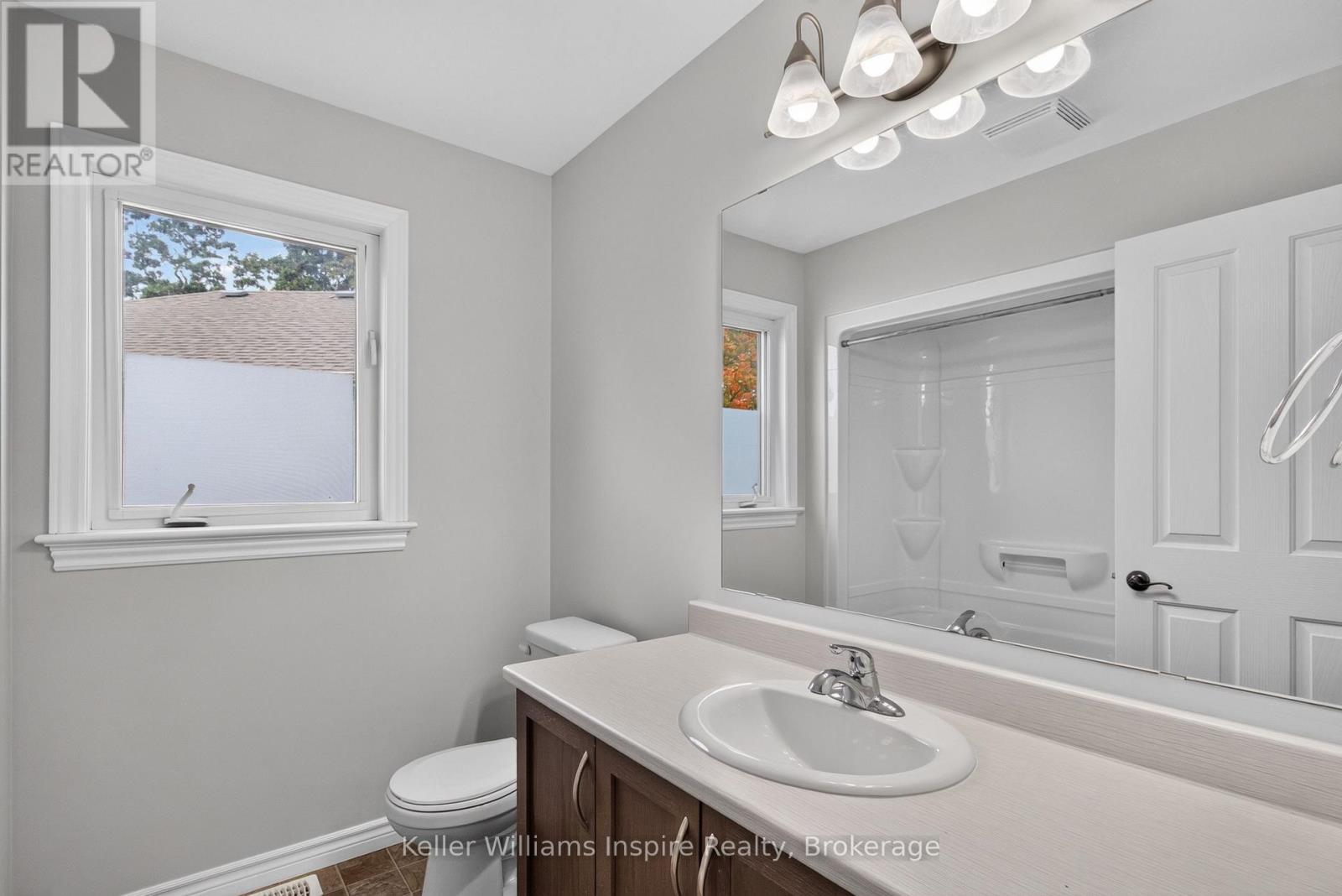 165 Islandview Drive Property Photo 21