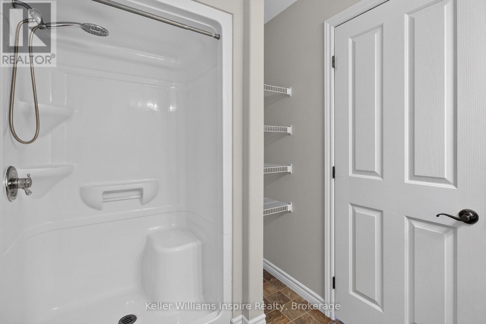 165 Islandview Drive Property Photo 28