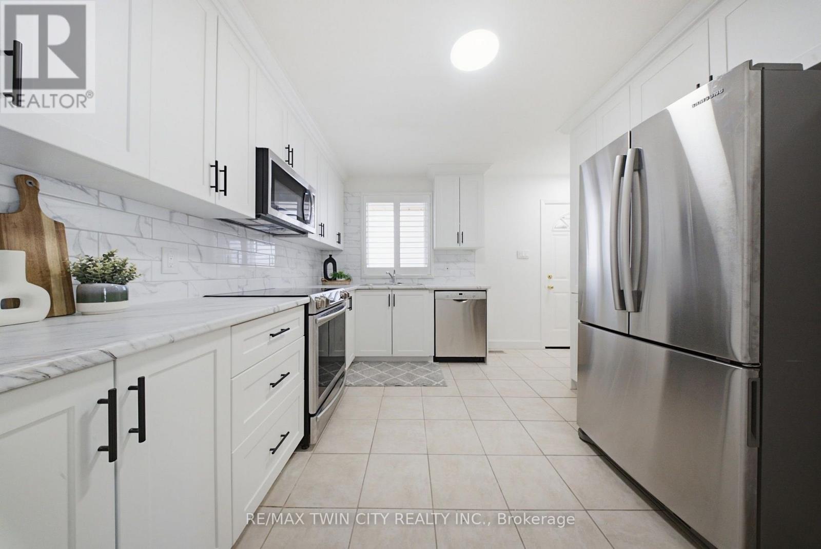 16 Burwell Street Property Photo 10