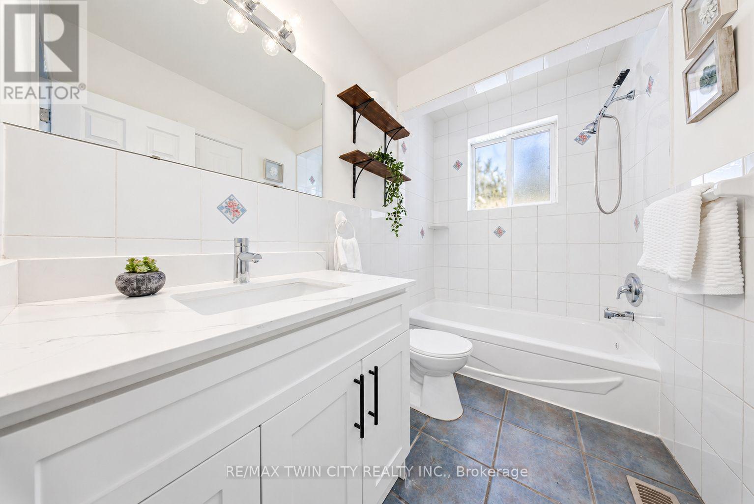 16 Burwell Street Property Photo 15