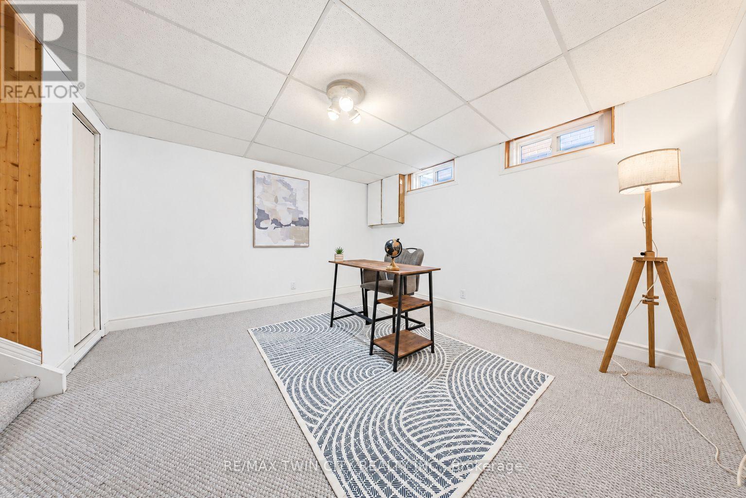 16 Burwell Street Property Photo 21