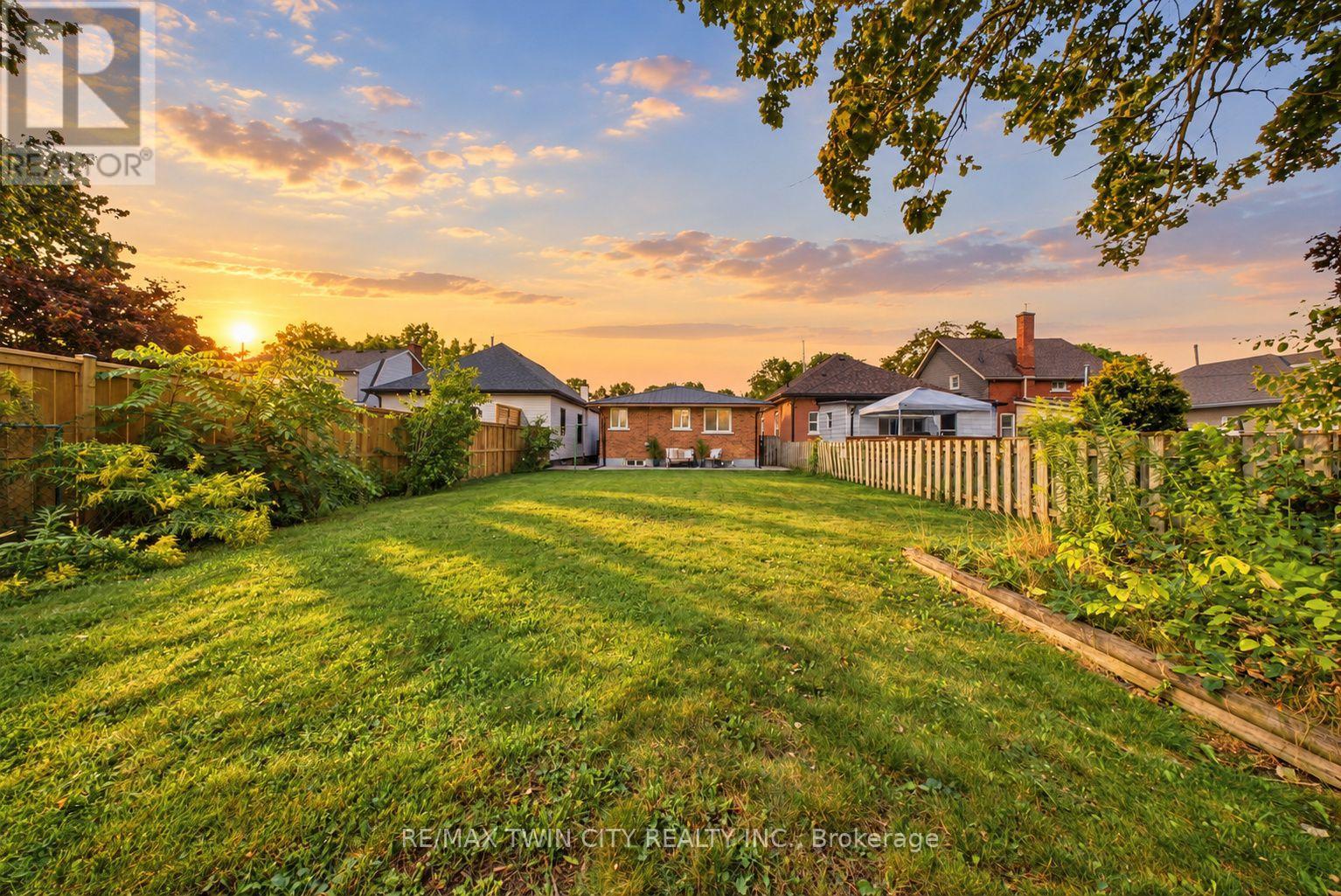 16 Burwell Street Property Photo 30