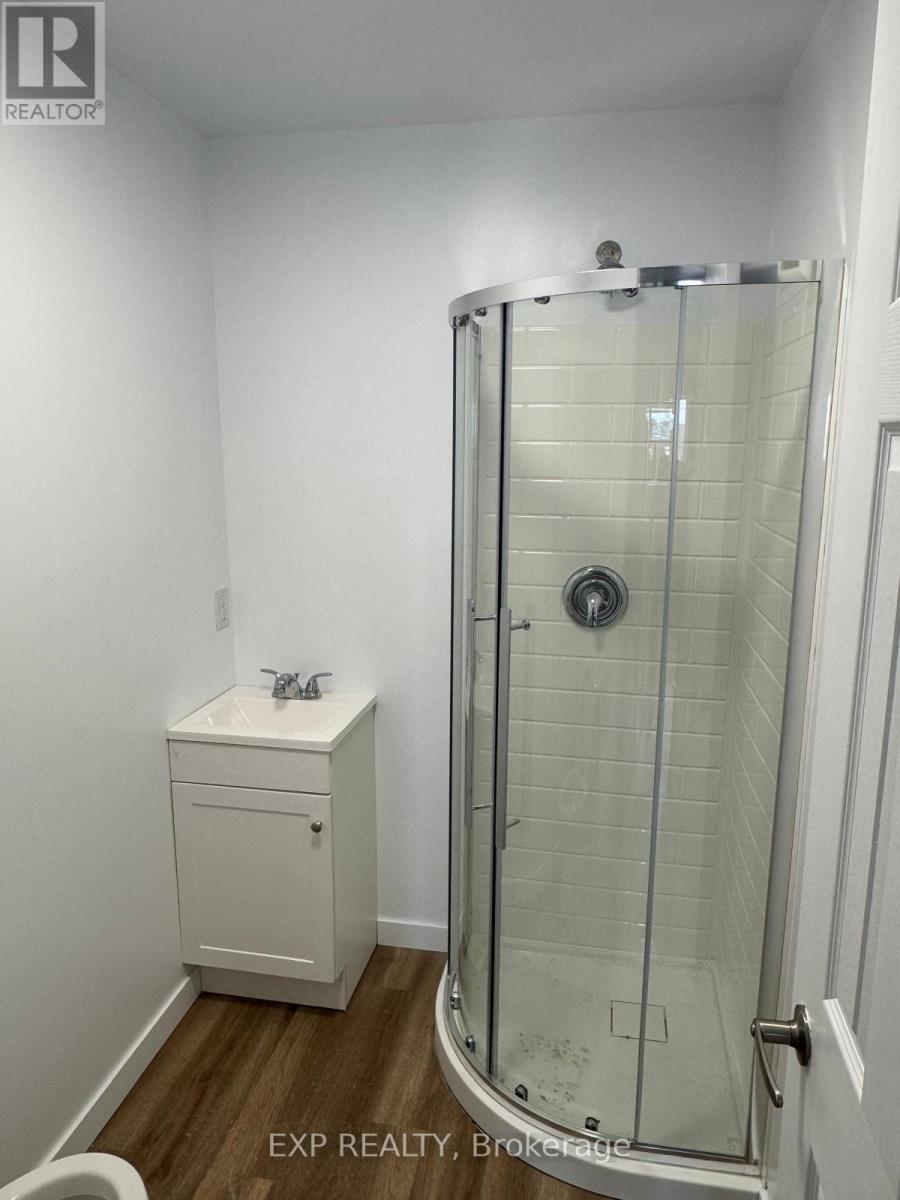 439 Main Street E Property Photo 3