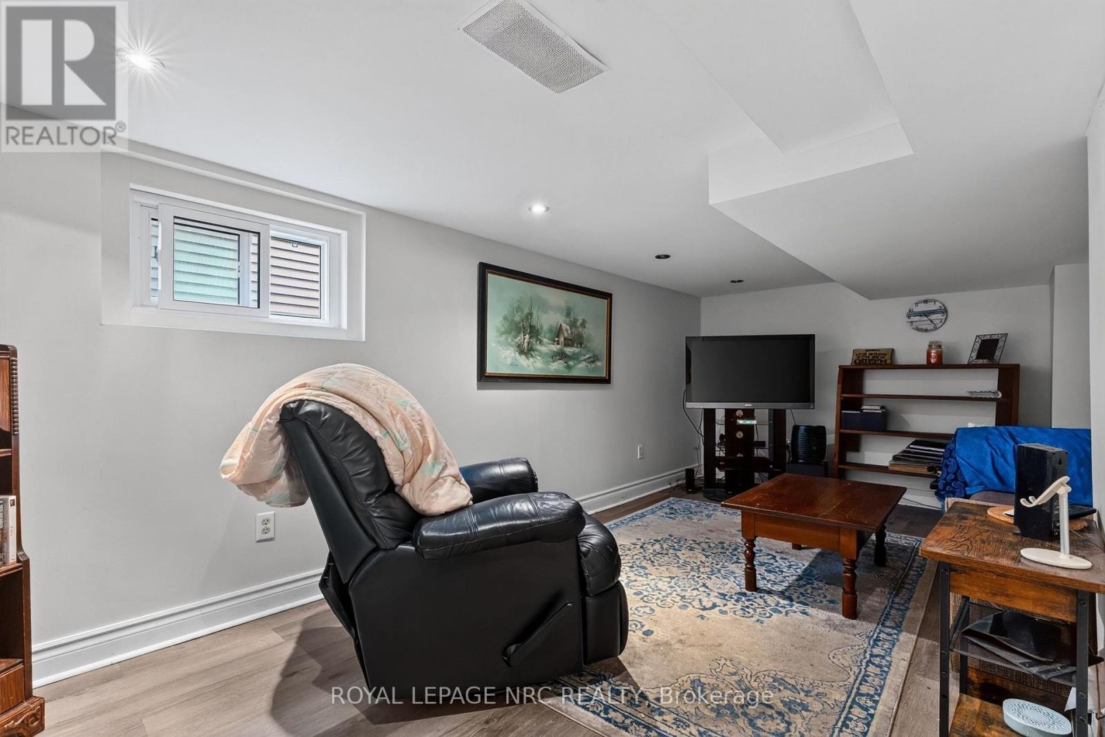 9 Marmora Street Property Photo 31