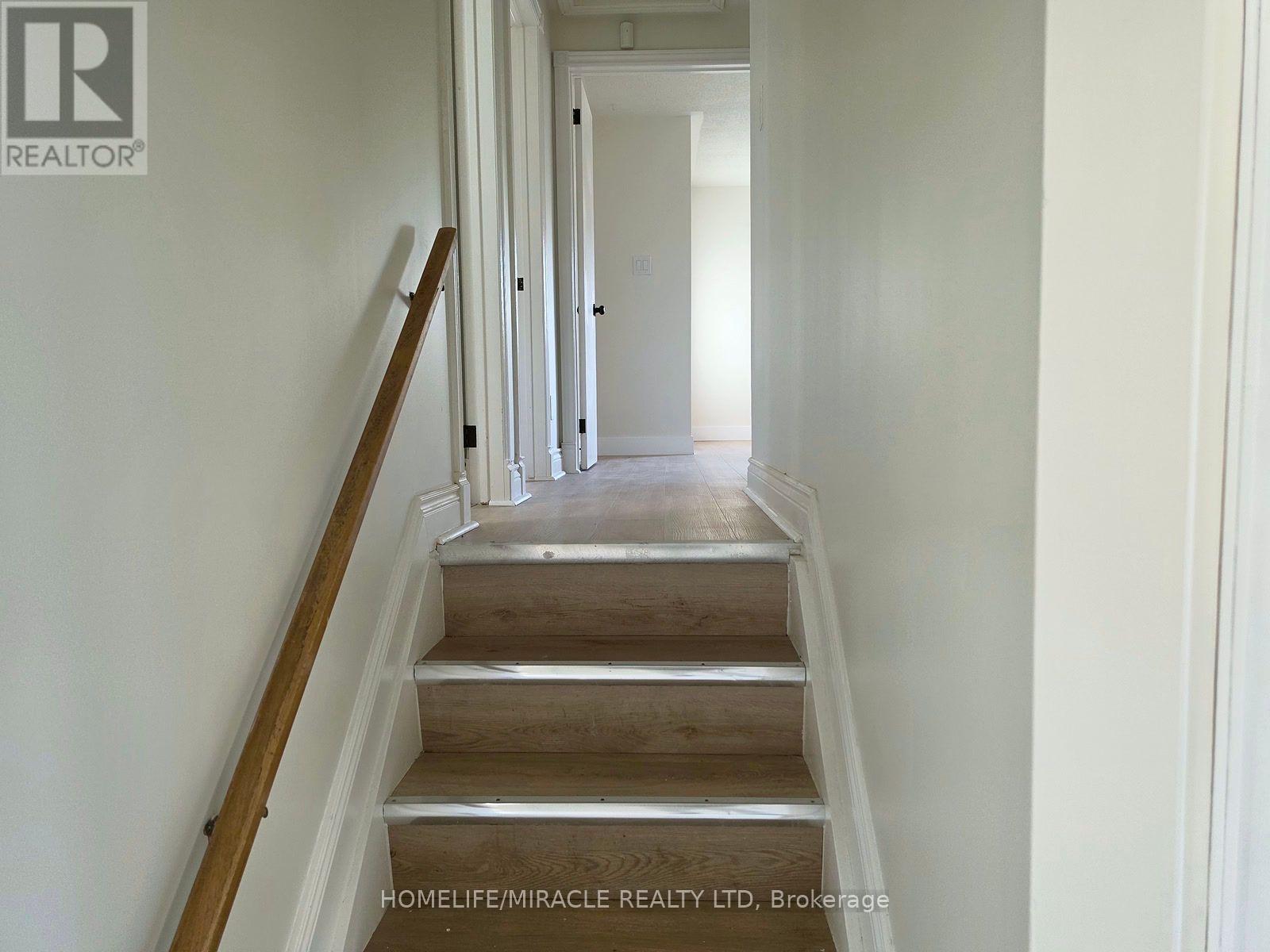 23 Alayne Crescent Property Photo 9