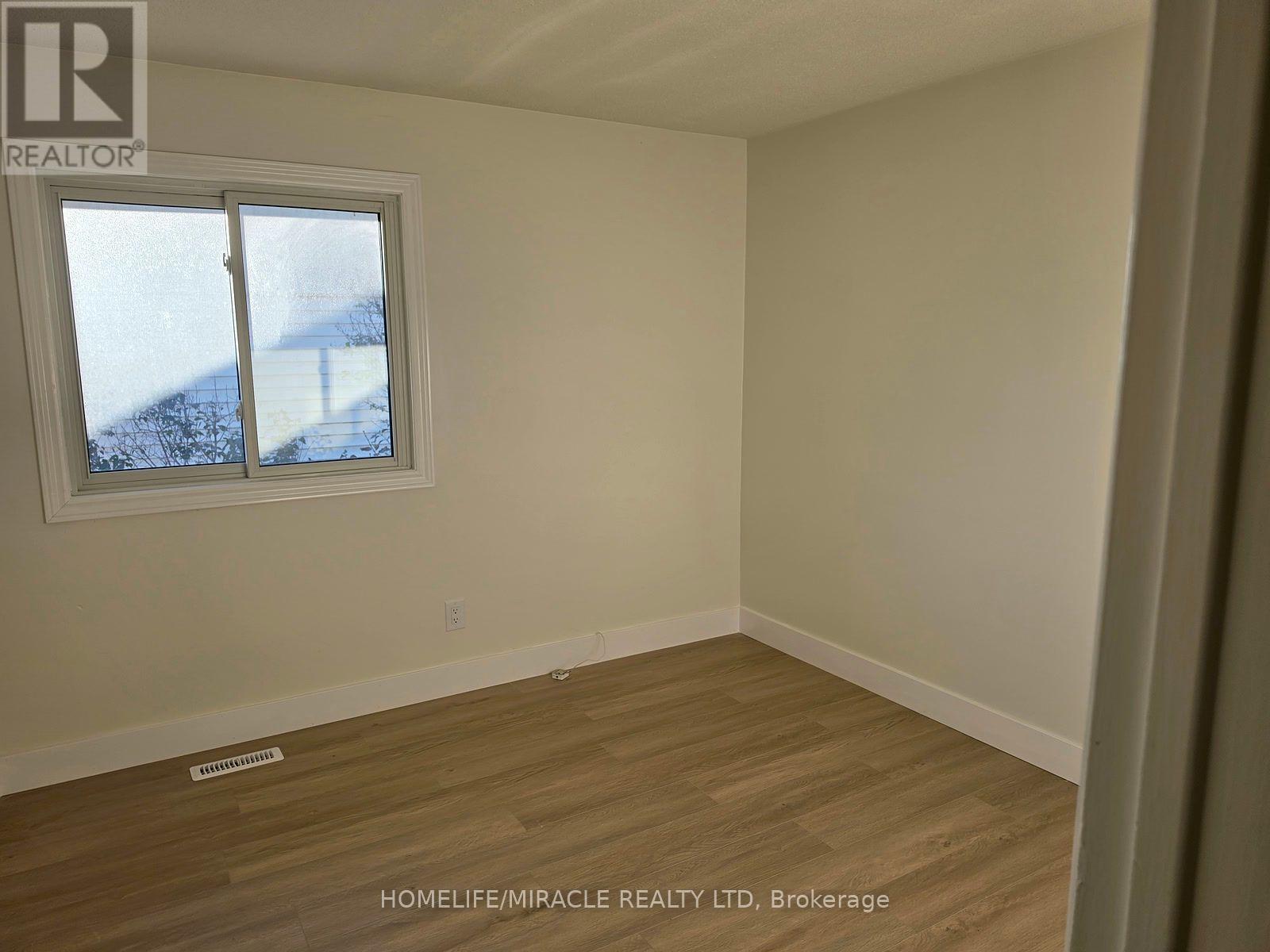 23 Alayne Crescent Property Photo 13