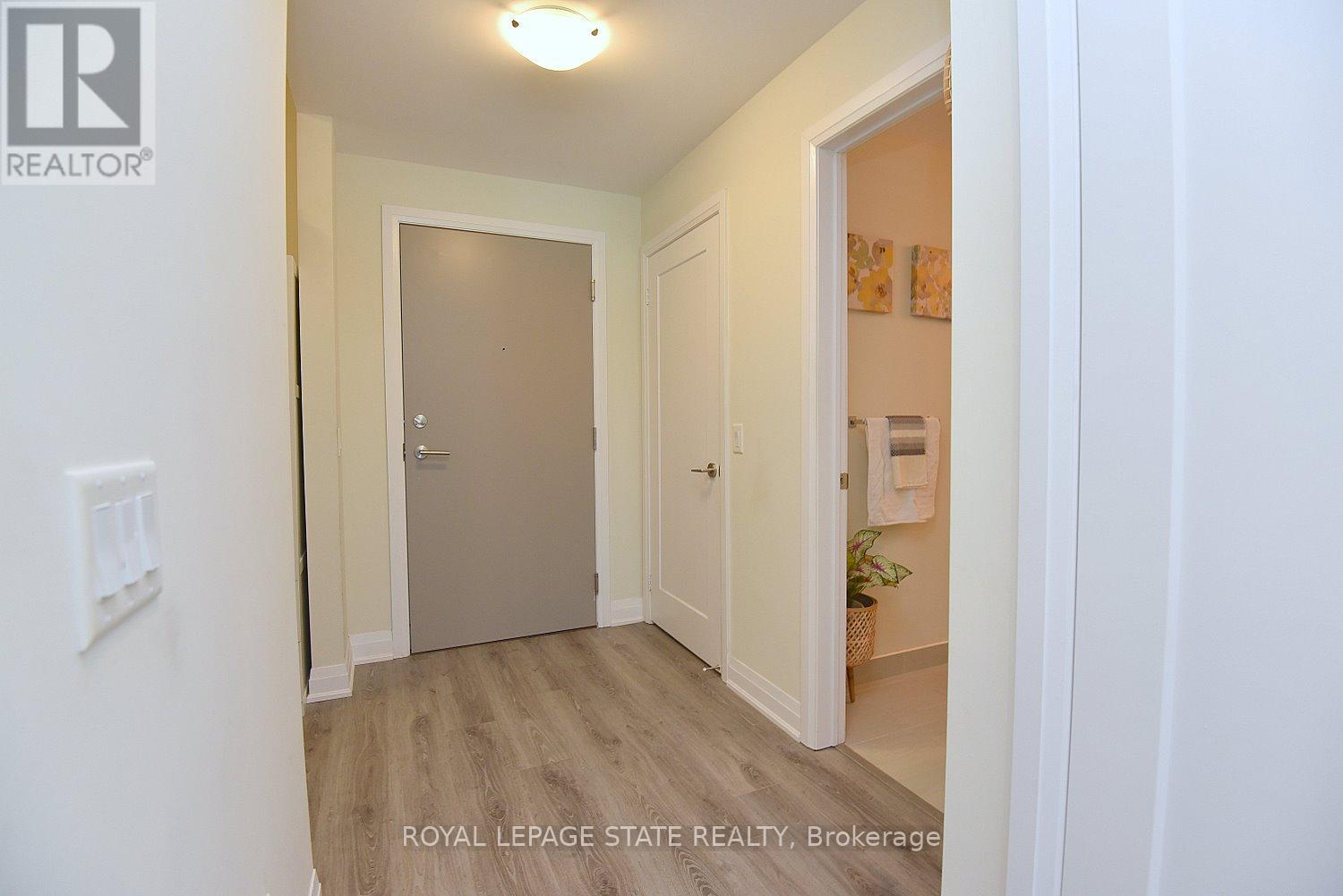 145 - 16 Concord Place Property Photo 16
