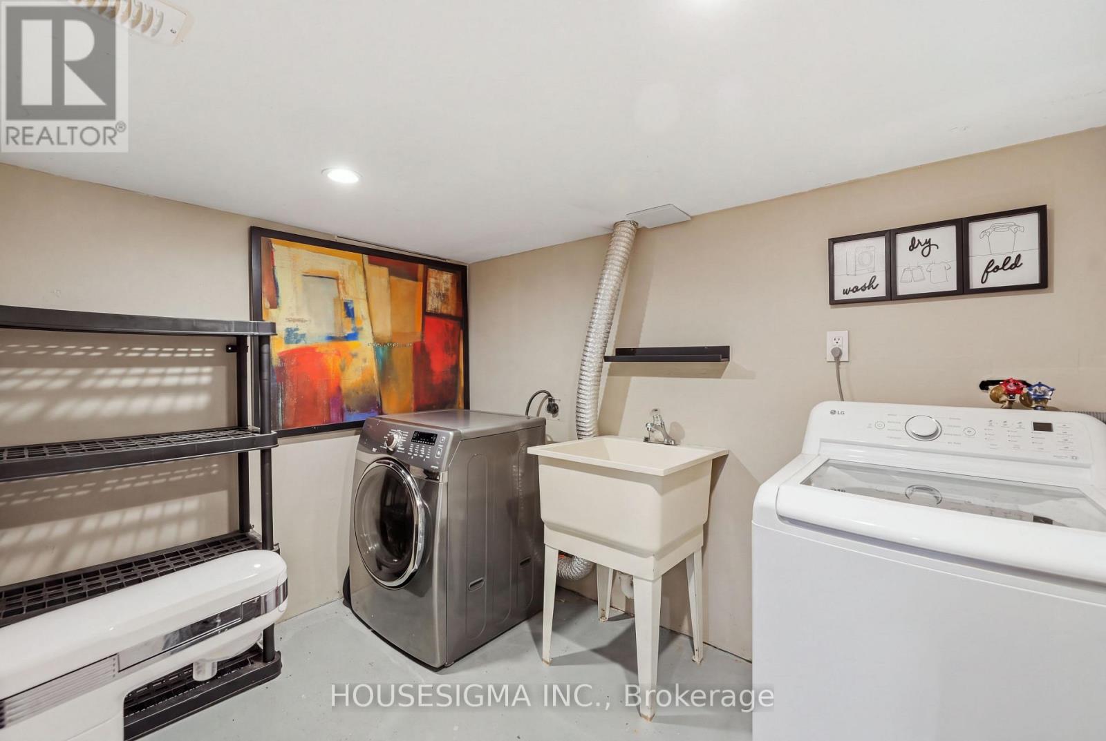 198 Weir Street N Property Photo 20