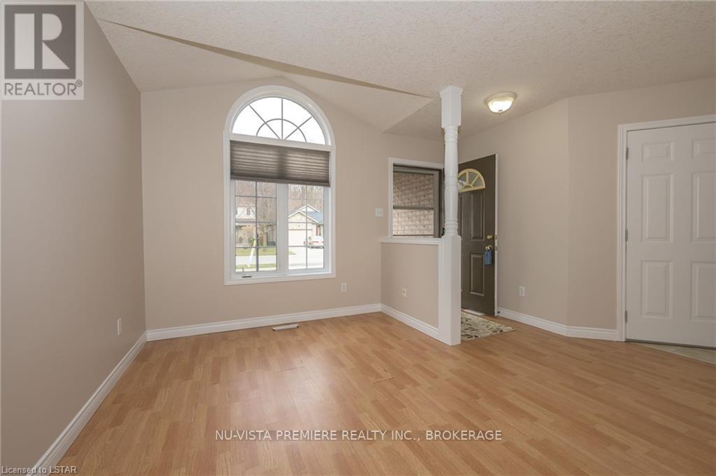602 Sprucewood Drive Property Photo 4
