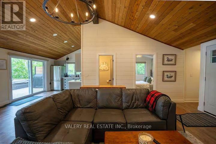 572 Mallard Circle Property Photo 2