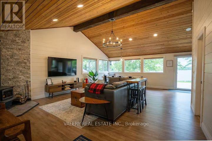 572 Mallard Circle Property Photo 4