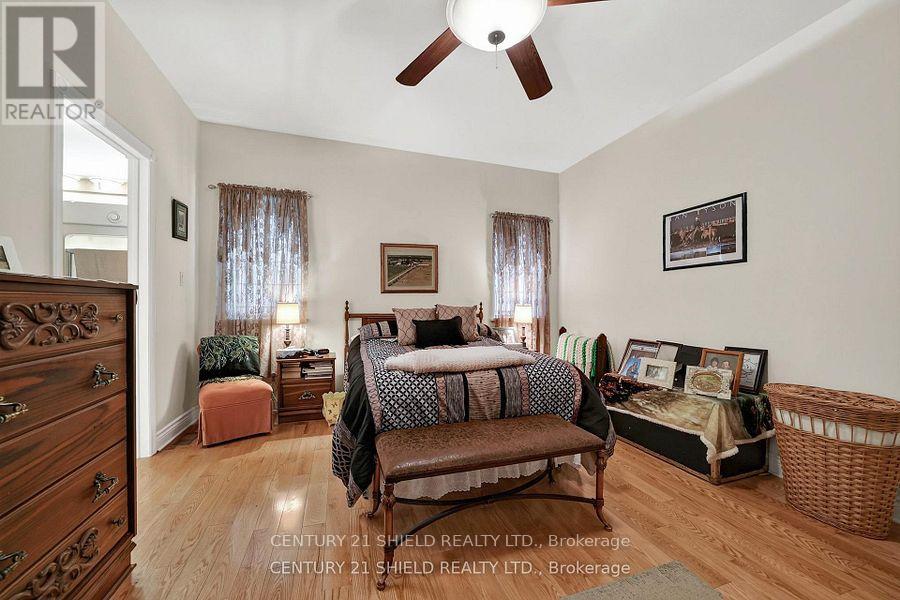 67 Front St Street Property Photo 24