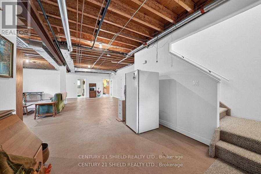 67 Front St Street Property Photo 27