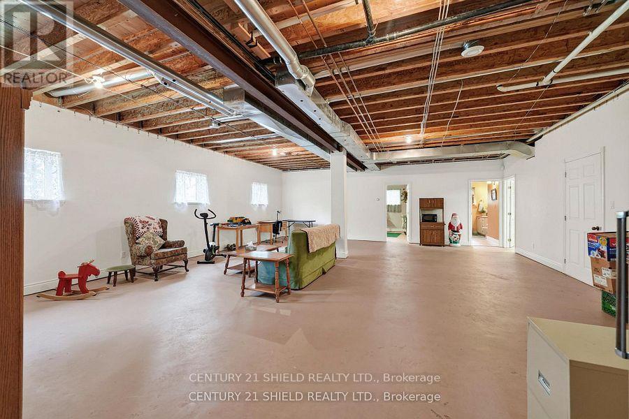 67 Front St Street Property Photo 28