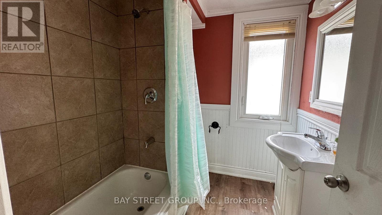 Upper - 5114 Mcrae Street Property Photo 6