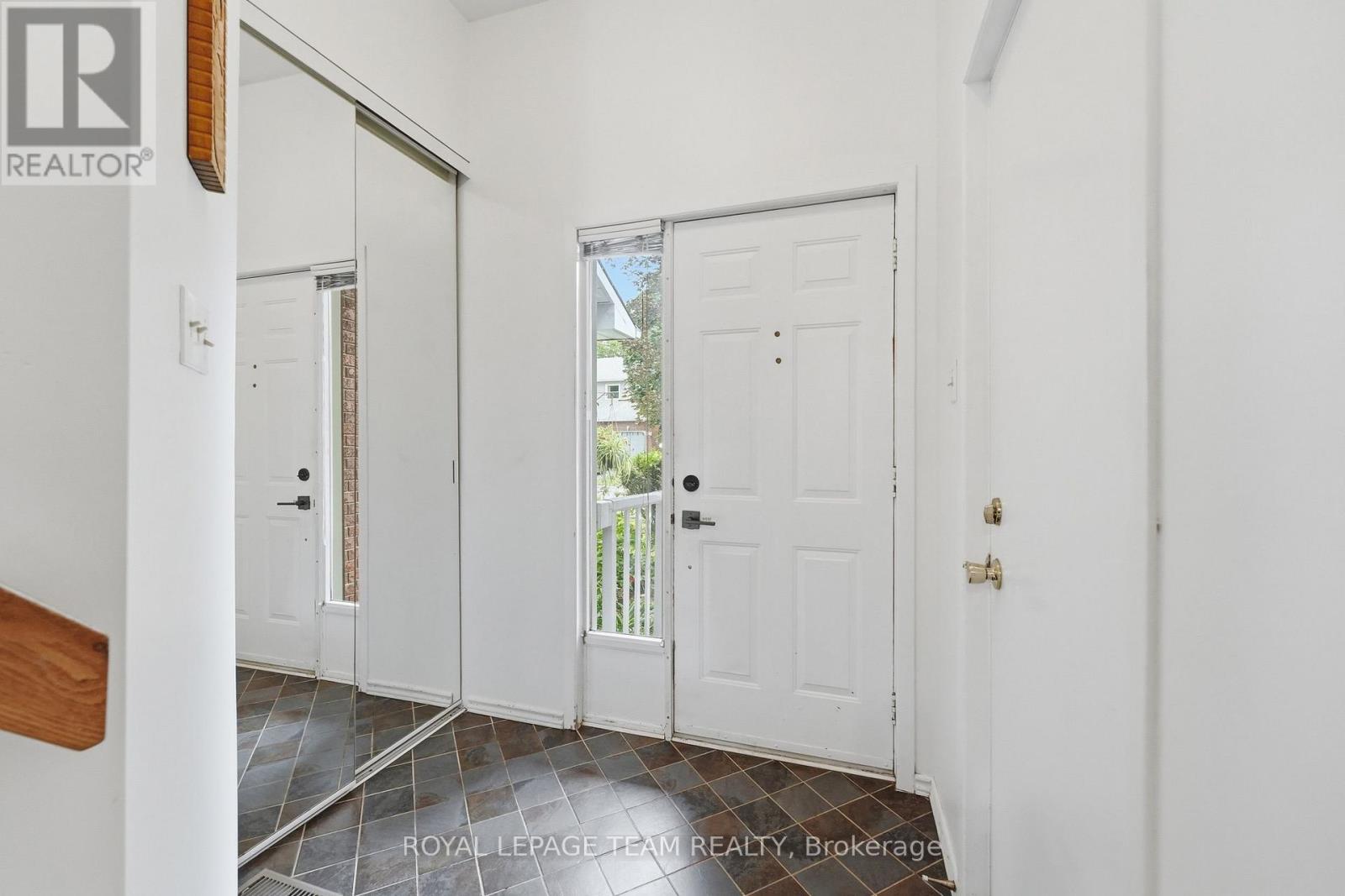 66 Armadale Crescent Property Photo 4