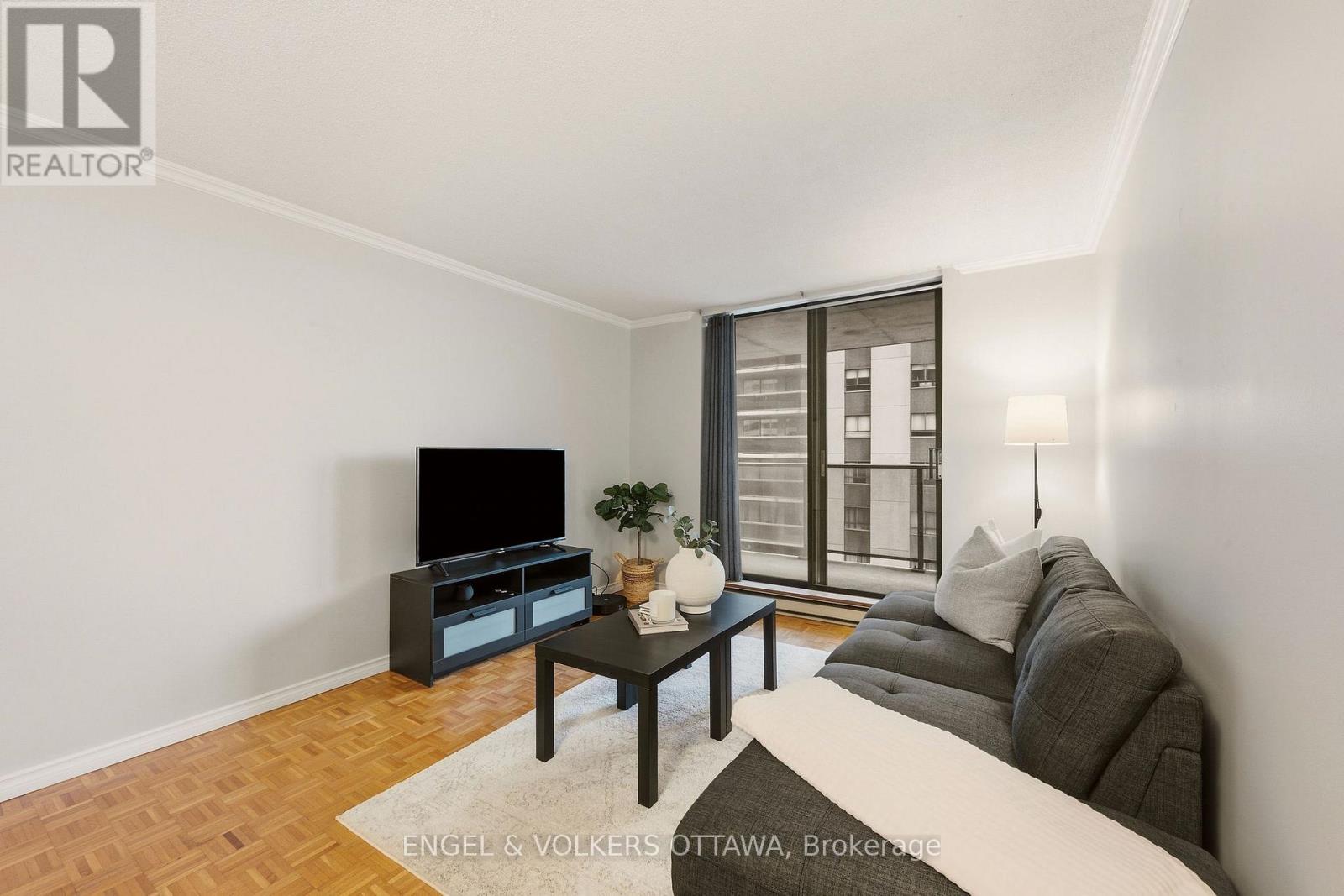 606 - 475 Laurier Avenue W Property Photo 12