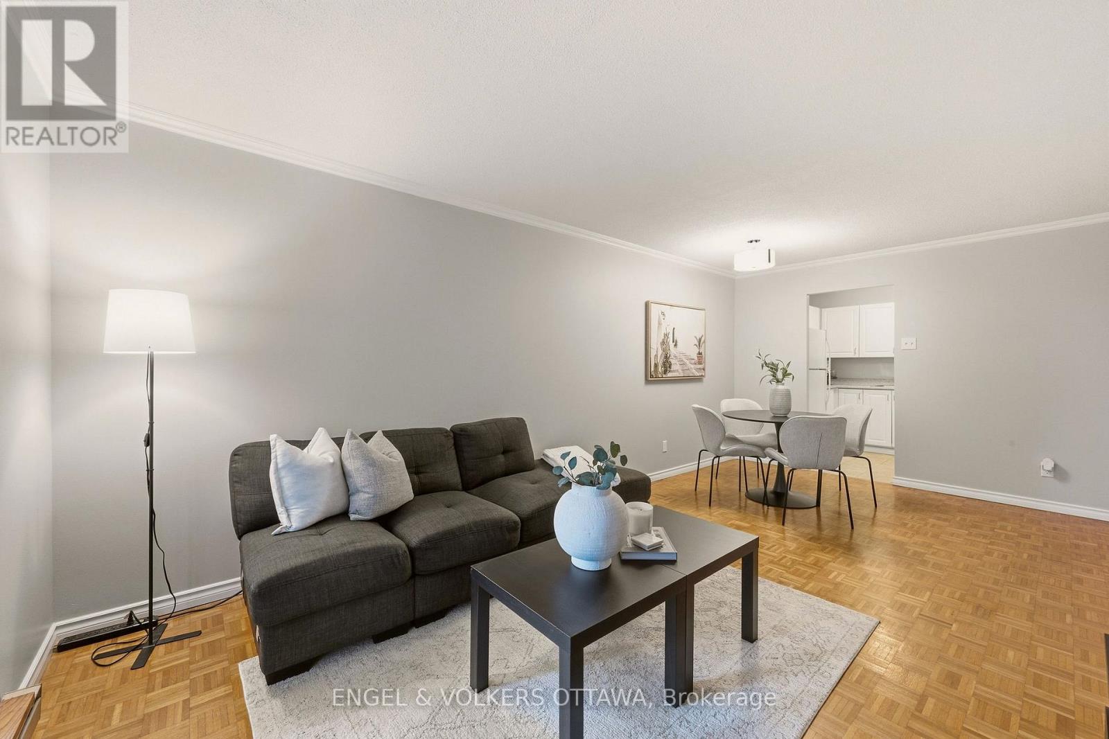 606 - 475 Laurier Avenue W Property Photo 13