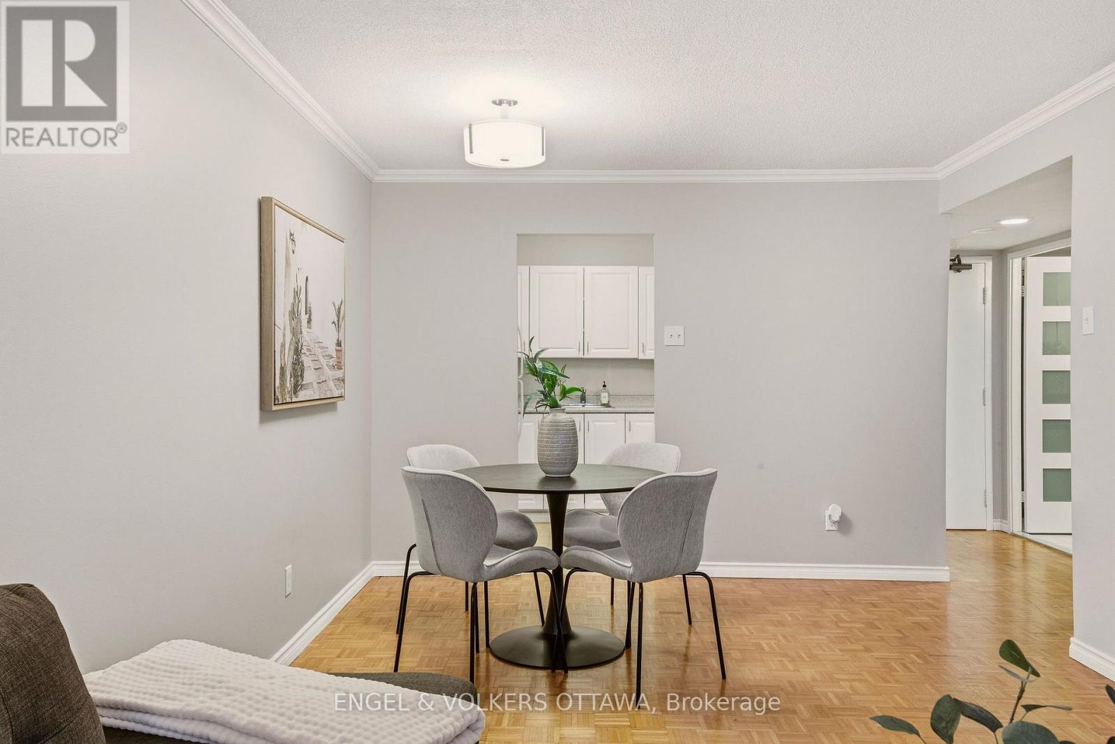 606 - 475 Laurier Avenue W Property Photo 15
