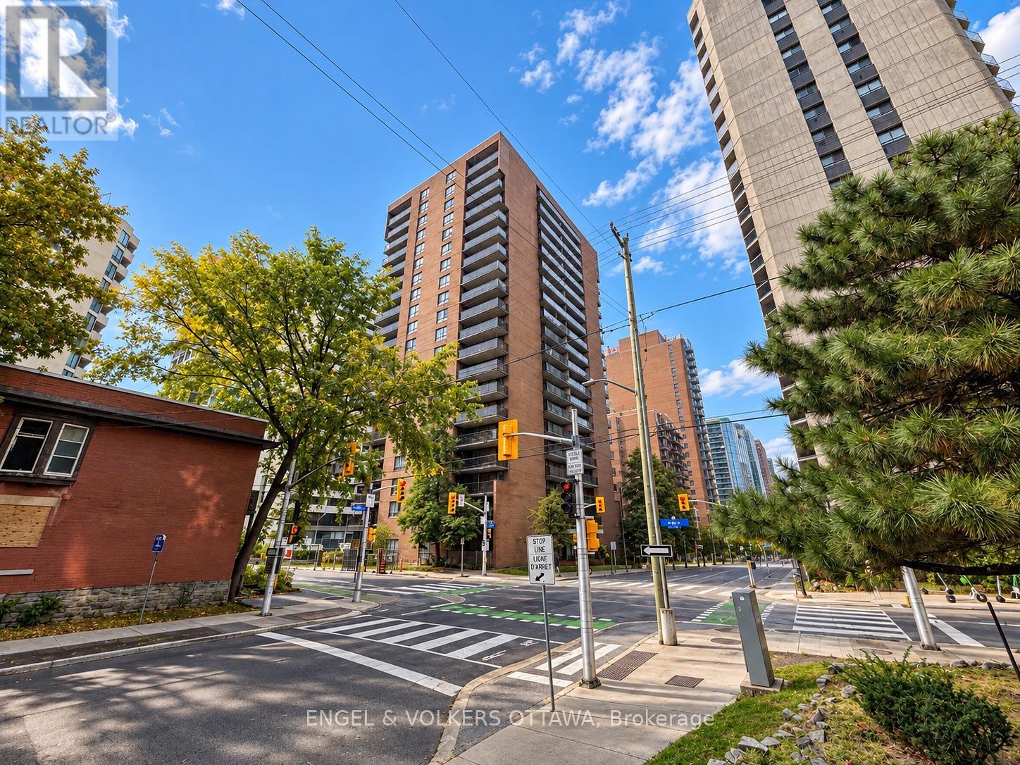 606 - 475 Laurier Avenue W Property Photo 33