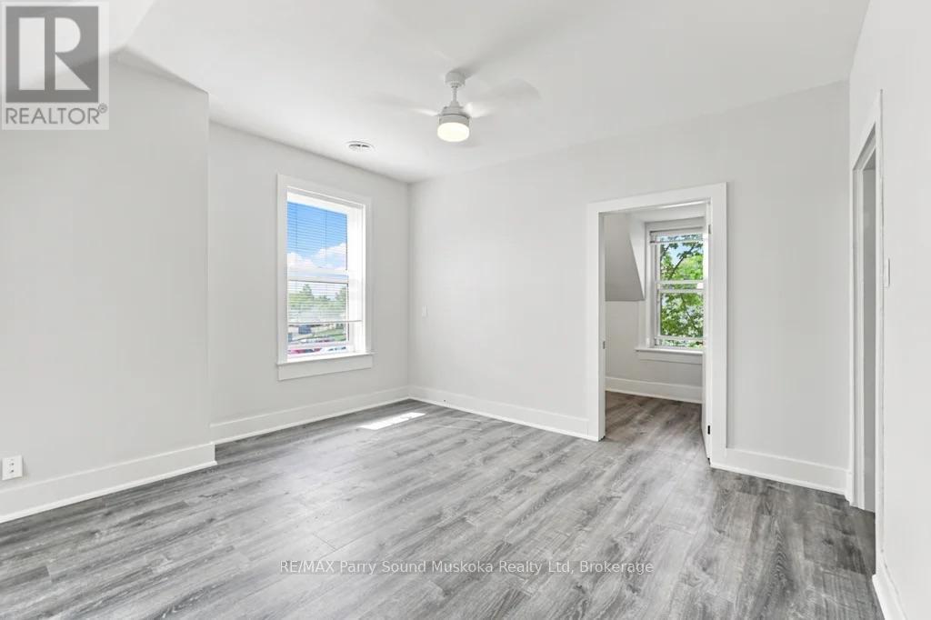 18 William Street Property Photo 24
