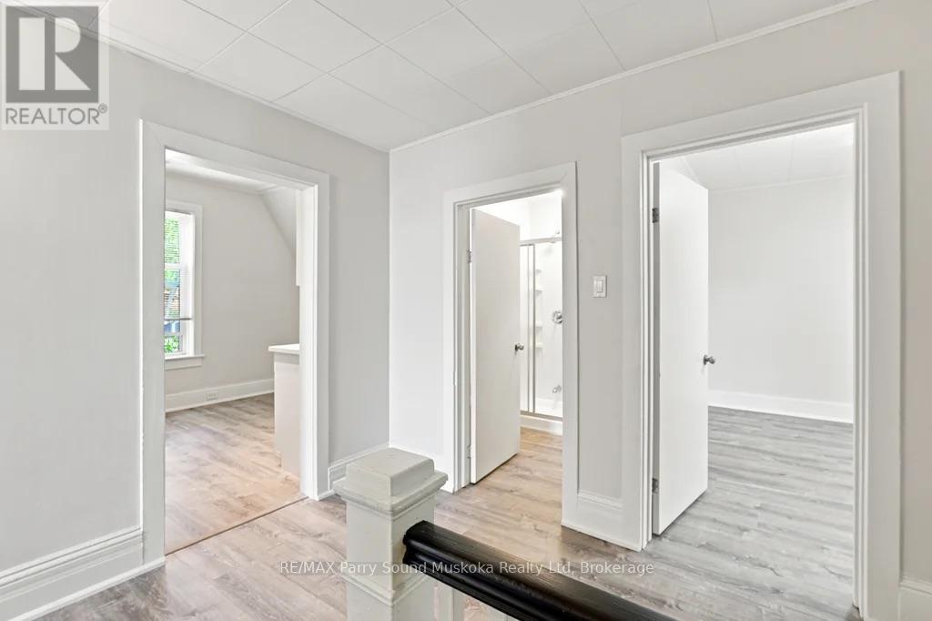 18 William Street Property Photo 34