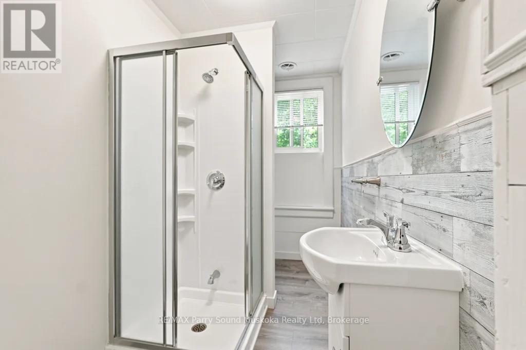 18 William Street Property Photo 28