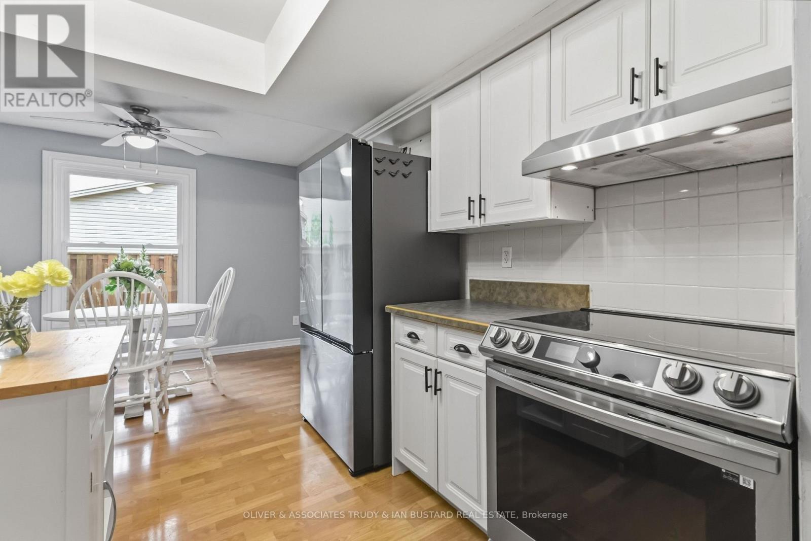 109 Mcmaster Drive E Property Photo 11